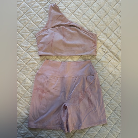 Alphalete Stylish Pink One-Shoulder Activewear Set - Picture 2 of 5